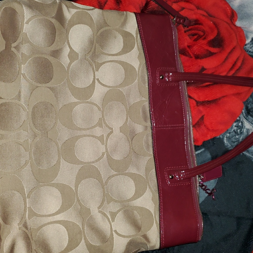 Purse - Picture 2 of 2